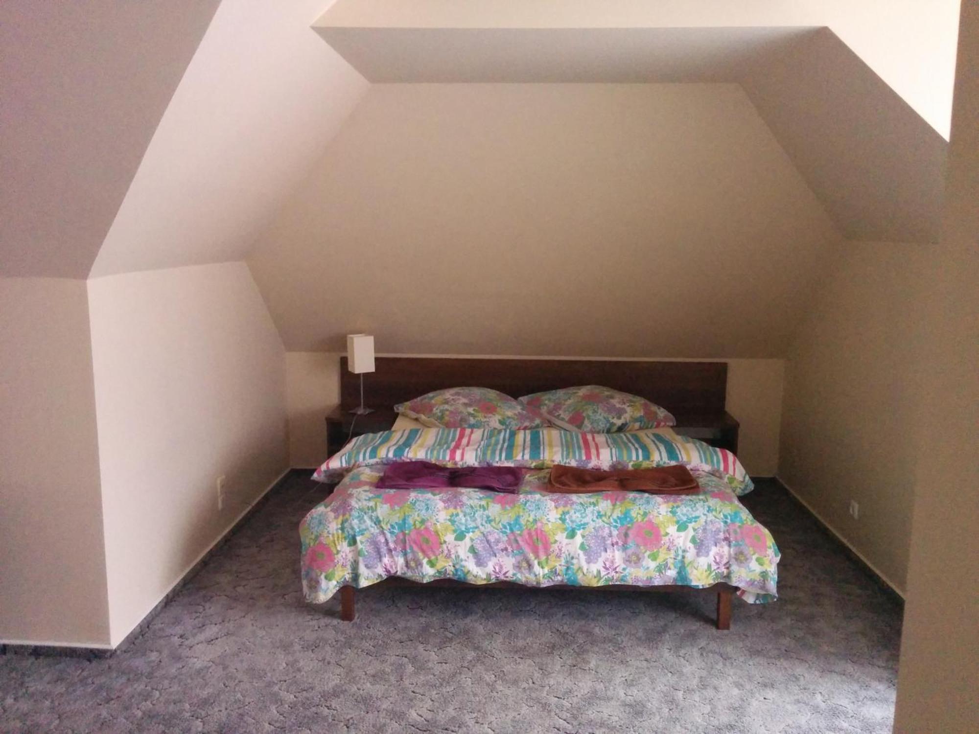Pensjonat Nad Jeziorem Hotel Myślibórz Quarto foto