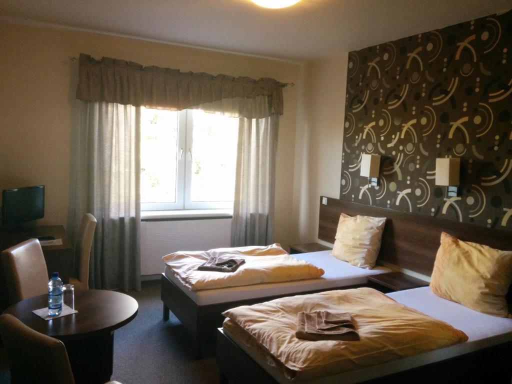 Pensjonat Nad Jeziorem Hotel Myślibórz Quarto foto